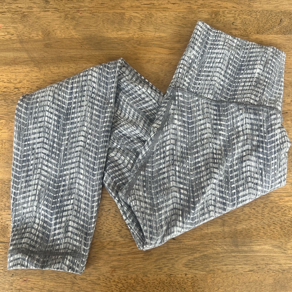Lululemon Legging size 4 or 6